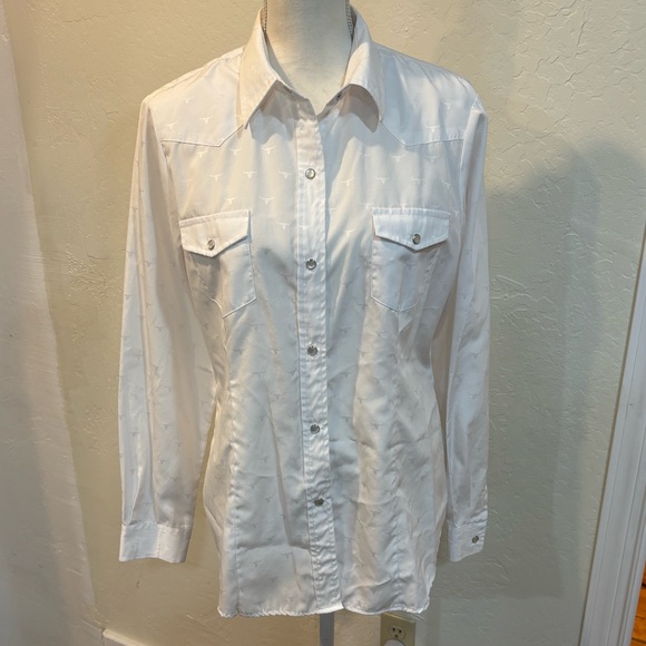 Roper Women’s fitted Pearl Snap Blouse Size L - Picture 2 of 9